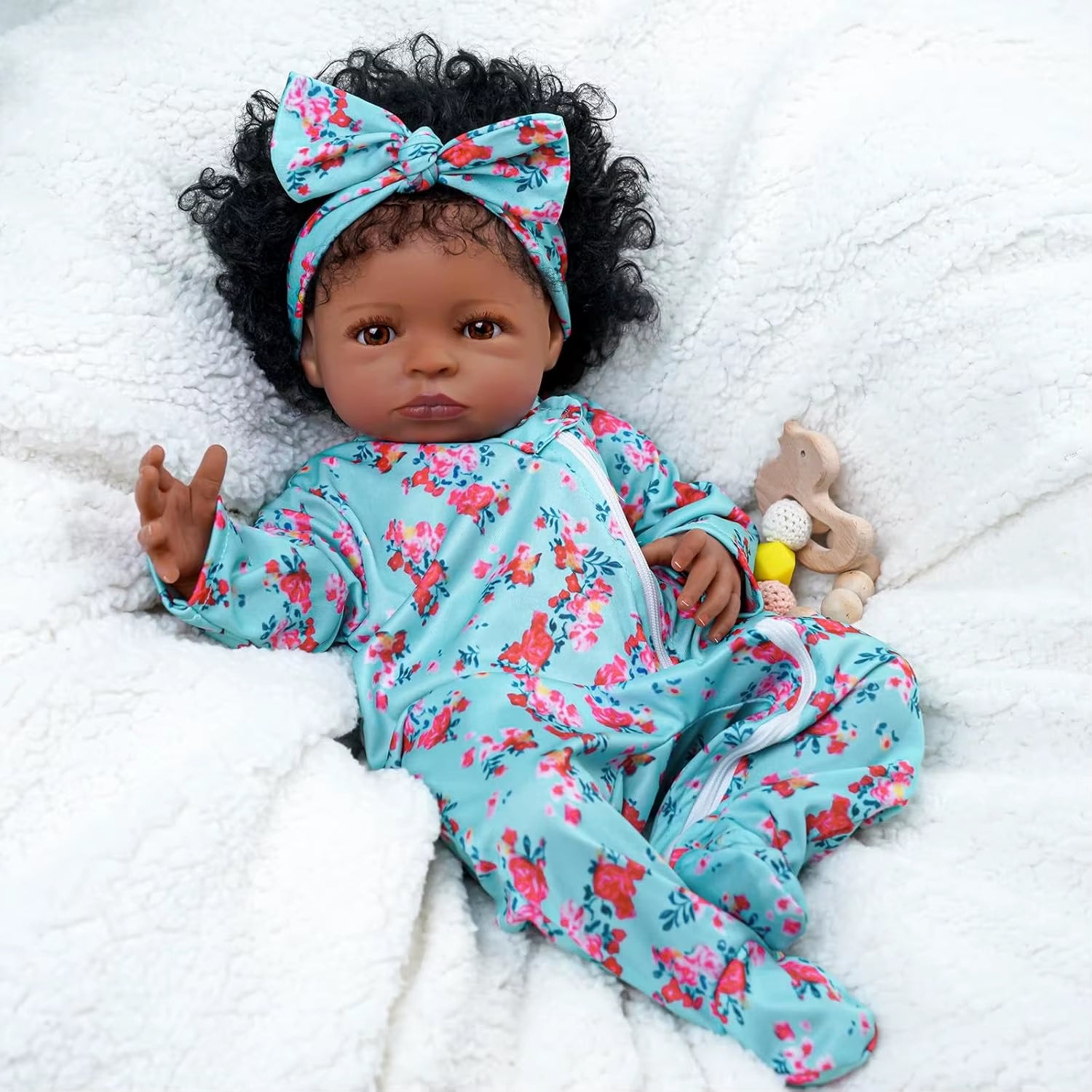 Lifelike Reborn Black Girl- 18-Inch Realistic Newborn Real Life Baby Dolls with Clothes and Toy Gift for Kids Age 3+